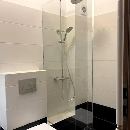 Luxe Apartment In Rome 3 Room *